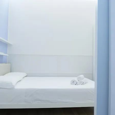 Rainbhome Colourful 4* Róma