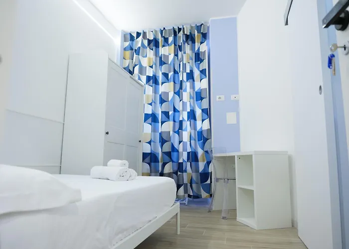 Rainbhome Colourful 4* Rome