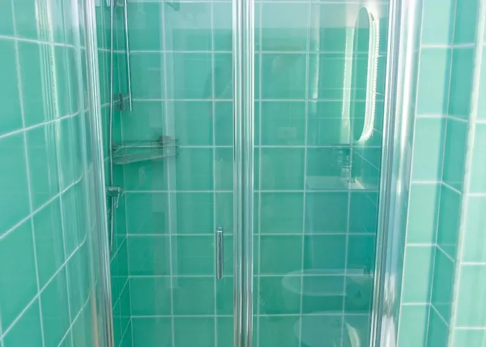 Rainbhome Colourful Gasthuis 4*