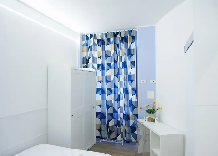 Rainbhome Colourful Rome