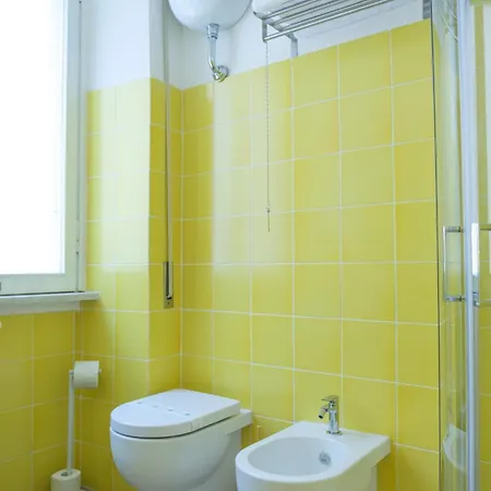 Casa de hóspedes Rainbhome Colourful 4*