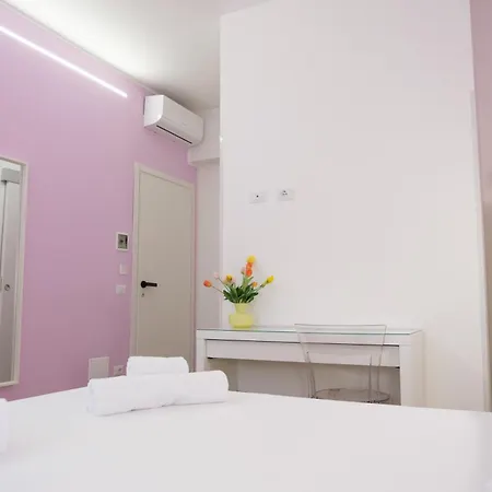 Casa de hóspedes Rainbhome Colourful 4*
